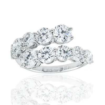 Round Shape Designer Engagement Ring