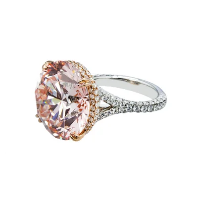 Vivid Pink Round Diamond Ring