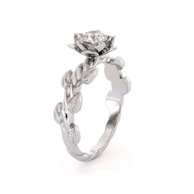Timeless Leafy Vintage Solitaire Engagement Ring