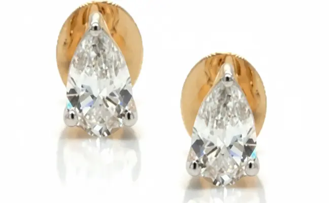 0.96 CT Diamond Earrings - Classic Yellow Gold