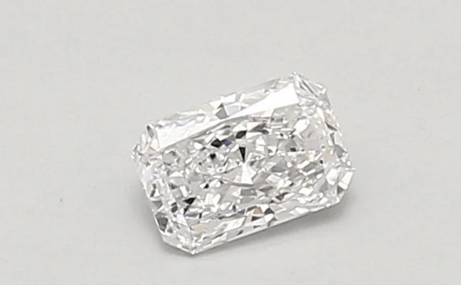 0.34ct D VS1 Radiant (IGI)