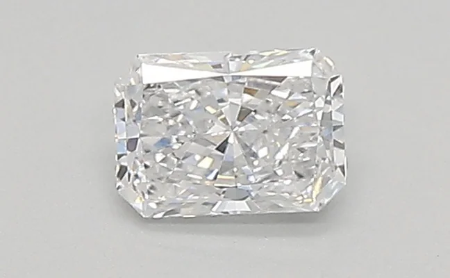 0.31ct E VVS2 Radiant (IGI)