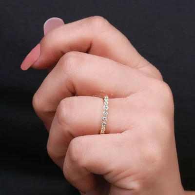 Round Cut Bezel Set Lab Grown Diamond Wedding Band