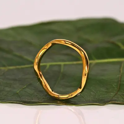 Stackable Curvy Bypass Band for Women