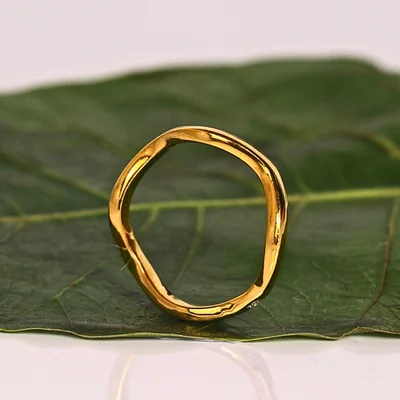 Stackable Curvy Bypass Band for Women