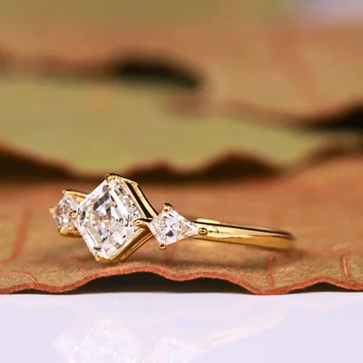 Luxury Asscher Cut Lab Grown Diamond Three Stone Engagement Ring