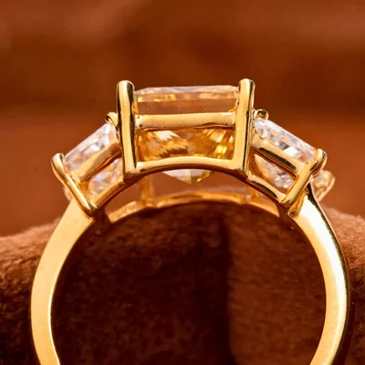 Luxury Yellow Lab Grown Diamond Princess Cut Engagement Ring