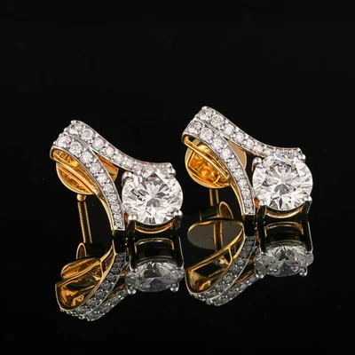 Timeless Round Cut Lab Grown Diamond Earrings