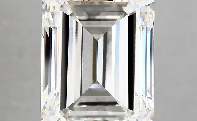15.00ct G VS1 Emerald (IGI)
