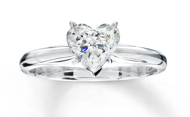 CaratX 1.00 Carat Heart Shape Solitaire Diamond Engagement Ring
